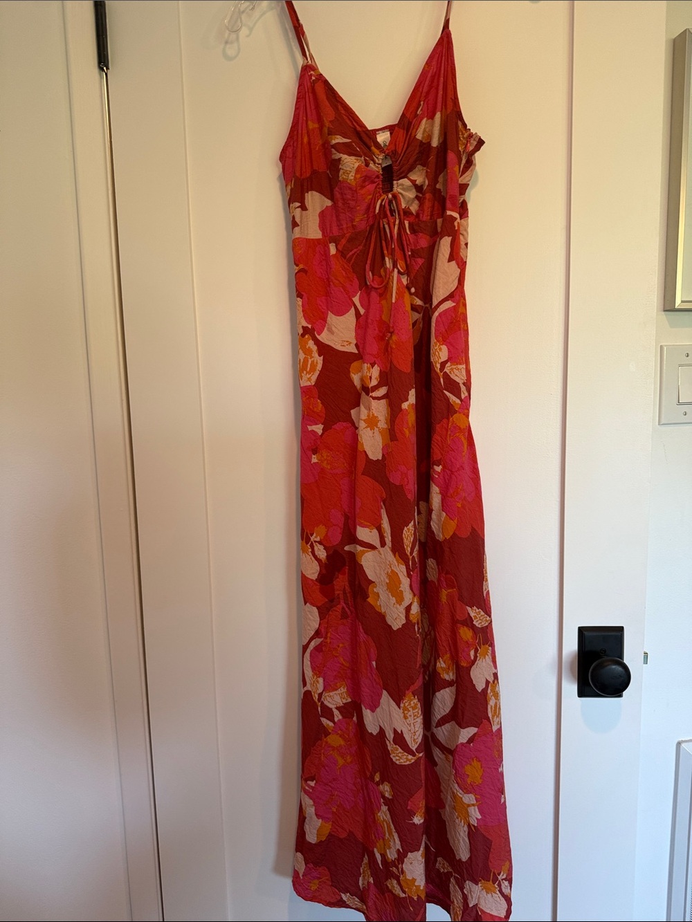 Mahina Hawaiian Boutique dress. Size small. EUC
